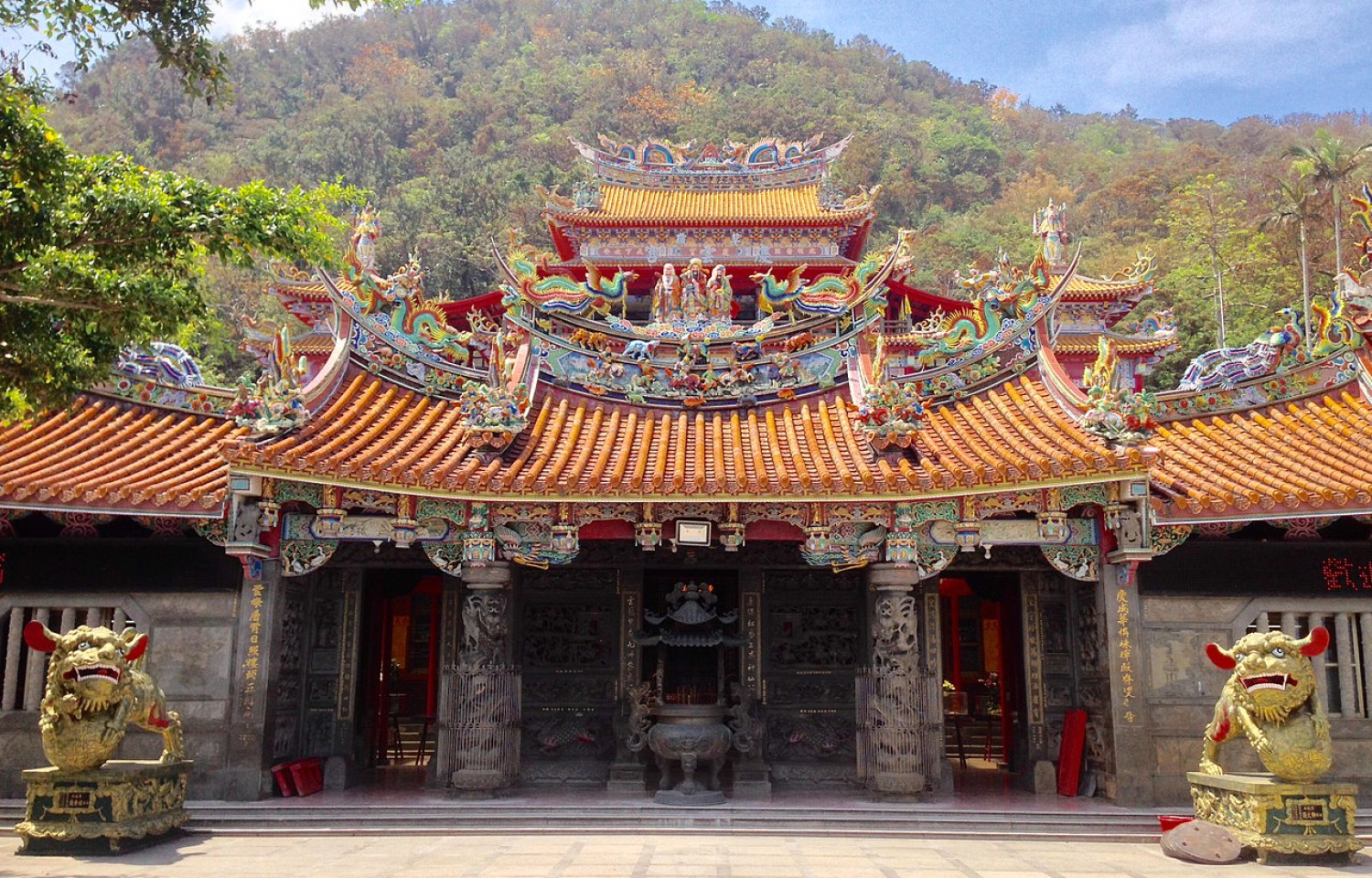 宜蘭頭城草嶺慶雲宮（大里天公廟）