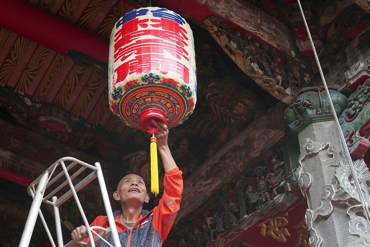 燈籠作司阜謝志雲